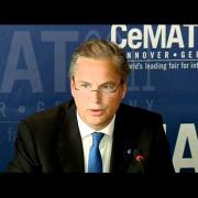 Bert-Jan Knoef auf der Pressekonferenz zur CeMAT 2011